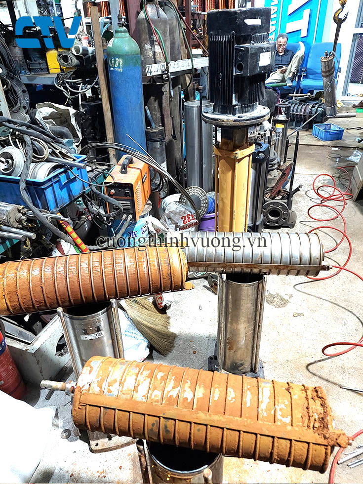 Dịch vụ thay bộ ruột buồng cánh máy bơm trục đứng chuyên nghiệp